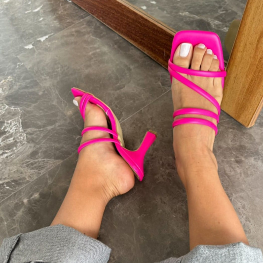Strappy Glow Fucsia
