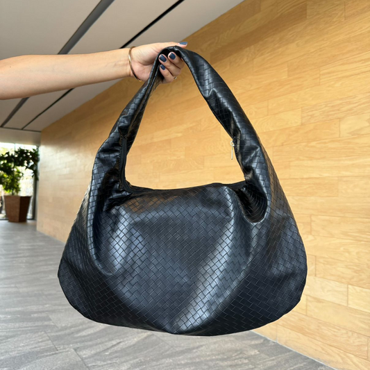 Bolsa Negra Trenzada
